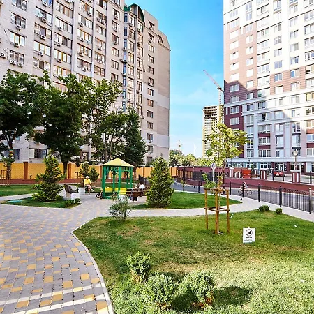 Sunny Golfstrim In Arcadia Apartment