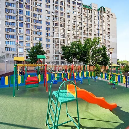 Apartment Sunny Golfstrim In Arcadia Odesa