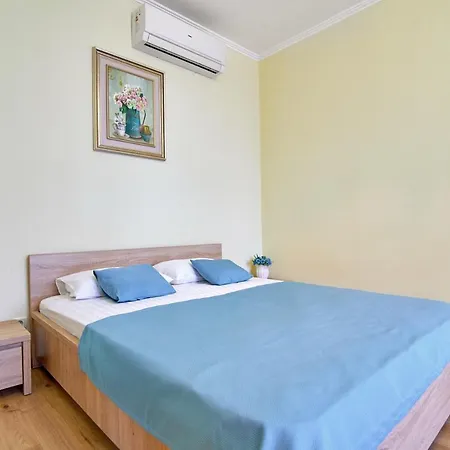 Apartment Sunny Golfstrim In Arcadia Odesa